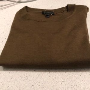 Crew sweater light weight merino
